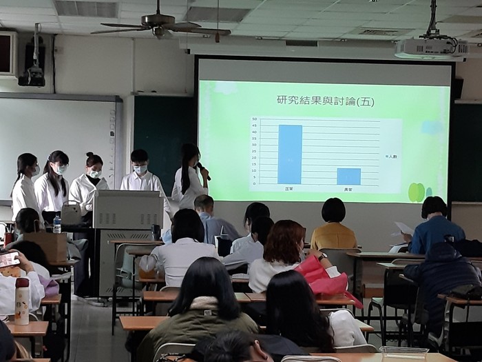 學生專題報告2圖片